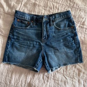 Madewell denim shorts: size 26